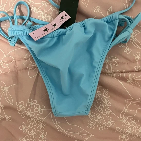 Wild Fable Light Blue Bikini Set - Picture 3 of 6